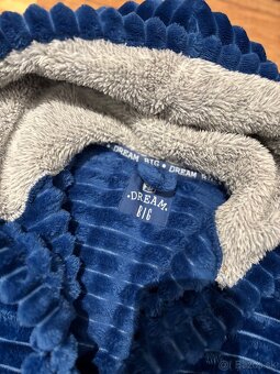 Krásny mäkkučky župan veľkosť 9-11 rokov - 2