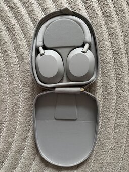 Slúchadlá Sony WH-1000XM5 - 2