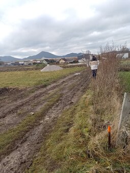 PREDÁM POZEMOK,,,ĎURČINÁ - 2