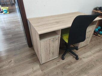 pisaci stol so stolickou - 2