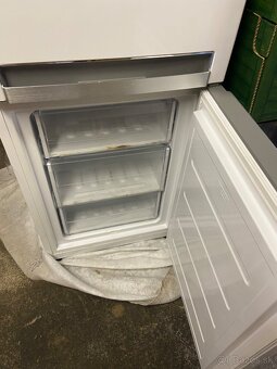 Chladnička s mrazničkov - 2