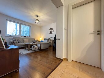 Na predaj: 3 izb.byt + záhradka + pivnica + komora - 2