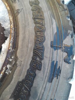 Predám pneu 245/70-17.5 - 2