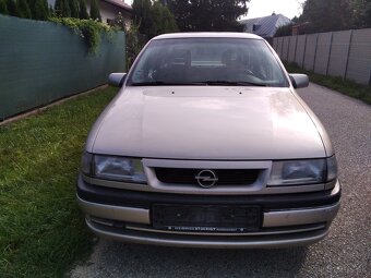 Opel Vectra A - 2