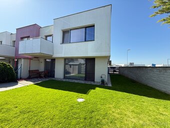Snečný 3 izbový byt so záhradou Hviezdoslavov - PREDAJ - 2