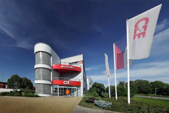 Vodič/ka MKD,1440€ za 15 kal. dní v práci 1+1 turnus - 2