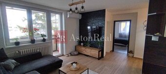 Predaj: ZREKONŠTRUOVANÝ 3.izbový byt dva balkóny v Skalici M - 2