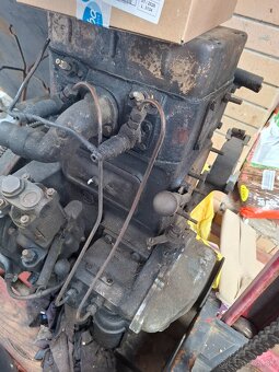 Motor zetor 25 - 2