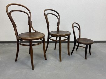 Stolička Thonet nr14 3 varianty - 3 výrobcovia - 2