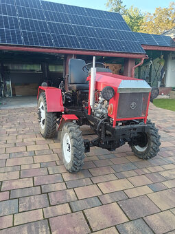 Predám malotraktor 4x4 - 2
