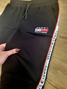 NOVÉ tepláky Tommy Hilfiger - 2