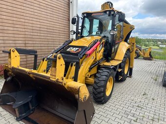 Caterpillar 432F2 rok 2015 - 2
