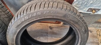 Predám 4xzimné pneumatiky 245/45r18 Pirelli - 2