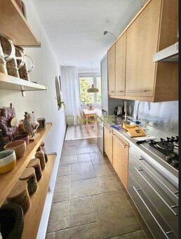 Ponúkame na predaj 3-izbový byt na ulici Vilová v Petržalke - 2