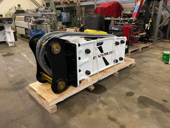 Hydraulicke kladivo od 20-25 ton bager - 2