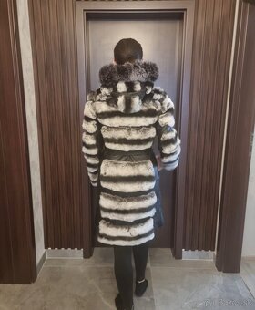 Luxusný kožený kabát z činčily - 2