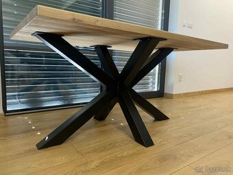 Jedálensky stôl - 2