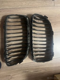 Maska ľadvinky BMW e90/e91 LCI - 2