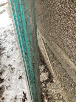 Sklenene tabule z okna - 2