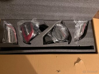 Zadné svetlá Tesla 3 original - 2