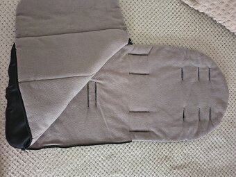 Čiernosivý fusak do kočíka - 2