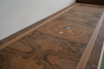 intarzovana skrinka - 2