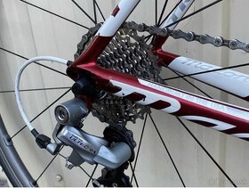 5,5 karbónový bicykel Trek Madone - 2
