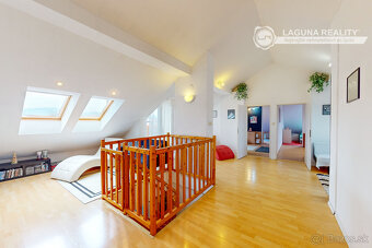 REZERVOVANÝ Veľký mezonet 4+1 (199 m2) s loggiou centrum Sp. - 2
