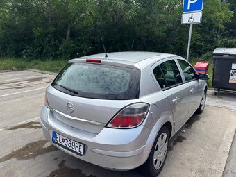 Opel Astra H 1.9 CDTI COSMO | 74 kW | 6-st. manuál | STK do - 2