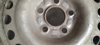 5x108 r15 originál Ford 4ks29eur aj pneu 195/65 r15 - 2