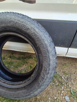 YOKOHAMA 205/70 R15 celoročne... - 2