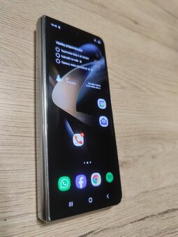 Samsung ZFold 4 - 2