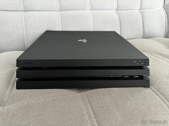 PlayStation 4PRO  zberateľský FW 9.00 • 500 G • výborný stav - 2