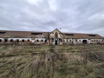 Inv.pozemok – orná pôda a hospodárske budovy v obci Starňa - 2