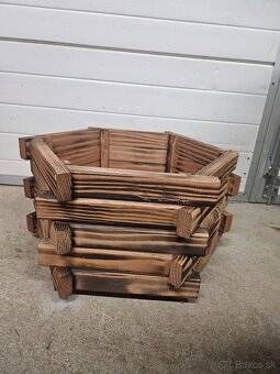 Drevenny kvetinac - 2