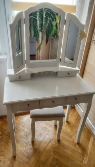 Kozmetické zrkadlo - 2