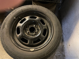 PREDAM KOLESA WOLKSWAGEN POLO CLASSIK 1,6 - 2