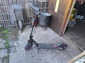 Elektrická kolobežka Aprilia - 2