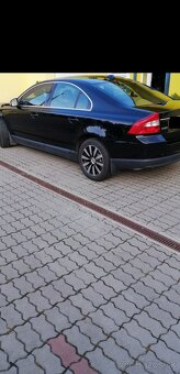 Predám Volvo S80 r.v. 2007 D5 5-valec - 2