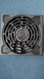 EVGA Supernova 650 G6 - 2