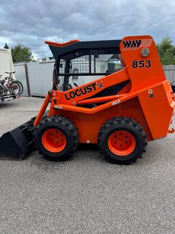 Locust 853 - 2