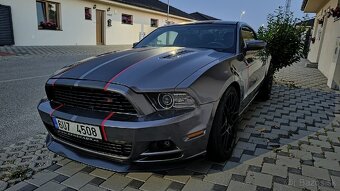 Ford mustang 2014 premium - 2