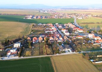 STAVEBNÝ POZEMOK NA PREDAJ – HORNÉ CHLEBANY - 2