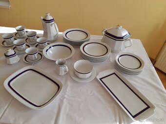Porcelánová súprava Biela s kráľovskou modrou - kompletná - 2
