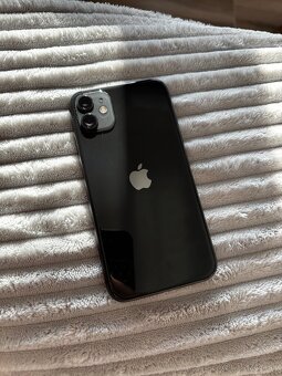 iPhone 11 , 64GB - 2