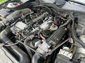 Mercedes Benz 220cdi - 2