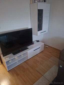 Obyvačková stena - 2