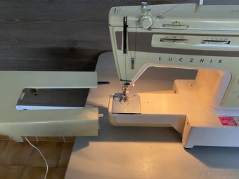 Šijací stroj Lucznik - 2