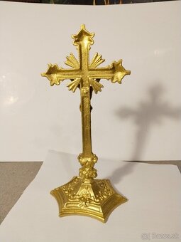 Kříž zlatý, restaurovaný - 2