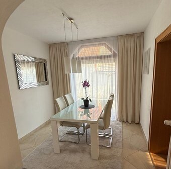 Predám jedálenskú zostavu - 2